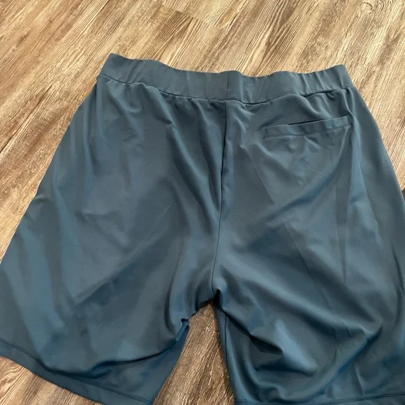 2 Men's Blue and Gray Shorts, XL - Picture 4 of 5